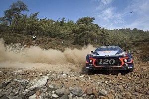 Turkey WRC: Neuville takes lead in drama-filled afternoon