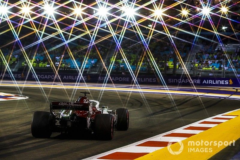 Wedstrijdleiding neemt maatregelen om 'track limits' in Singapore te handhaven