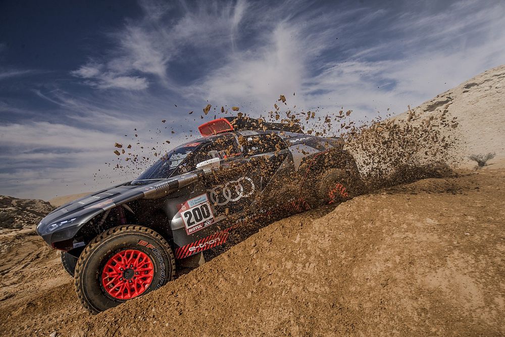 Autos, Étape 10 - Peterhansel à l'envie, Al-Attiyah maîtrise