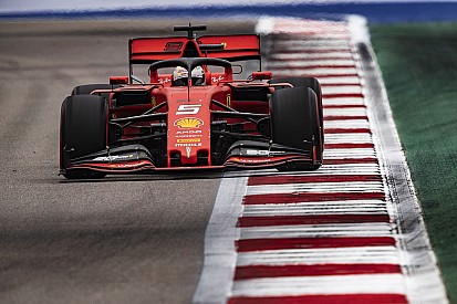 Vettel: "Me gustaría una categoría como la F1, ¡pero con V12!"