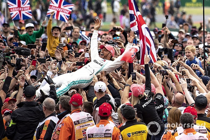 Hamilton: il rifiuto del pit stop e una scommessa hard
