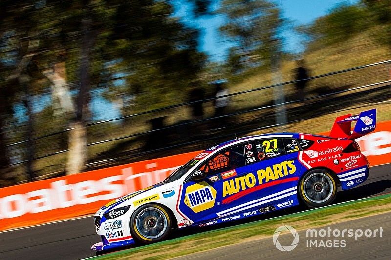 Bathurst 1000: Hinchcliffe hits the wall as practice continues