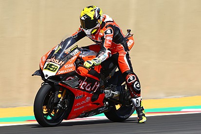 Bautista vuelve a la pole en Argentina