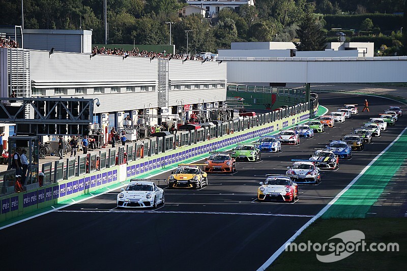 Carrera Cup Italia al Porsche Festival, “quelli della notte” nella tappa più attesa