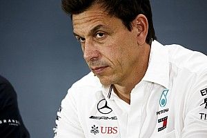 A Mercedes sokkal versenyképesebbnek hitte magát