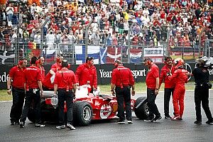 Ferrari: Mick Schumacher sulla F2004 del padre al Mugello