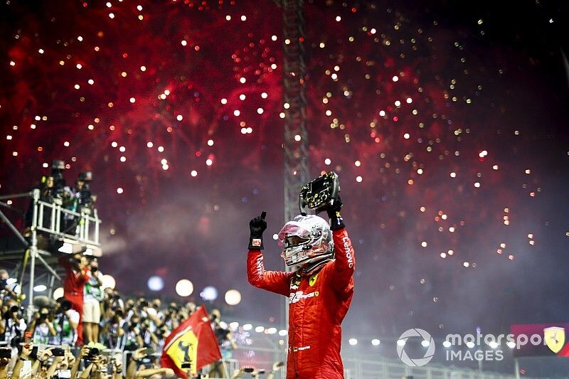 Vettel se reencuentra con una inesperada victoria en Singapur
