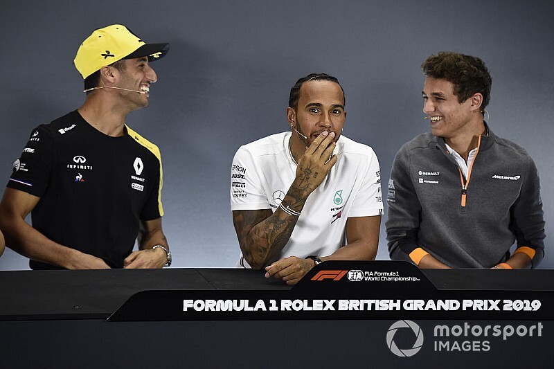 意外すぎる展開に笑いあり涙あり? F1記者会見ベストセレクション