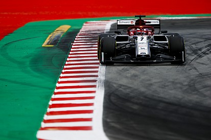 Räikkönen pénteki napja Barcelonából, képekben: pályán az Alfa Romeóval