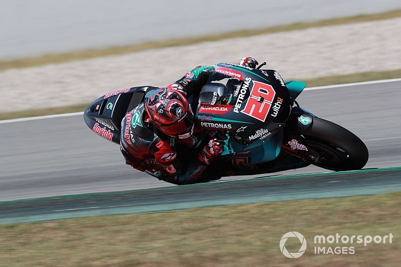 MotoGP, Assen, Libere 1: Quartararo nell'1-2 Yamaha, brutto volo per Lorenzo