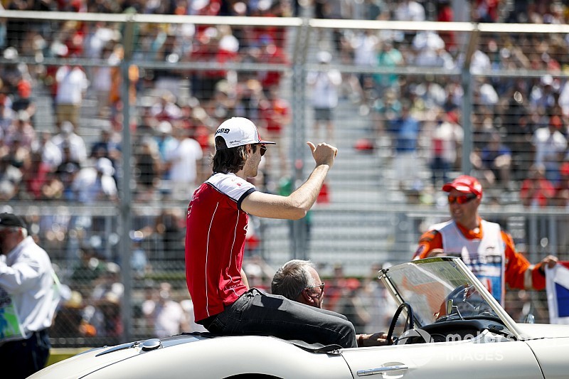 Giovinazzi nie poddaje się