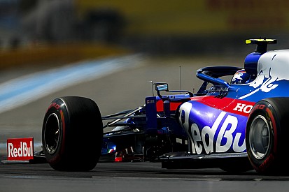 Albon passa alla Spec 3 Honda: per lui scatta una penalità di 10 posizioni in griglia