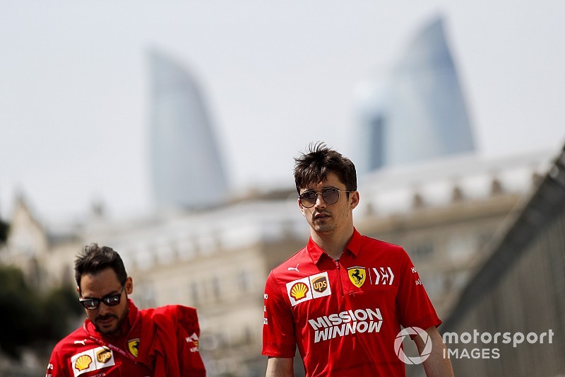 Fotogallery F1: Baku accoglie i team ed i piloti per il GP d'Azerbaijan