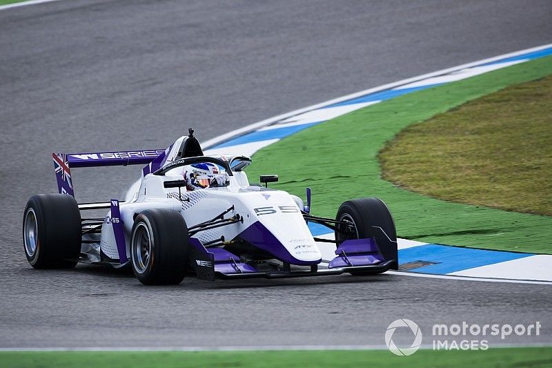 Chadwick gana la primera carrera de la W Series