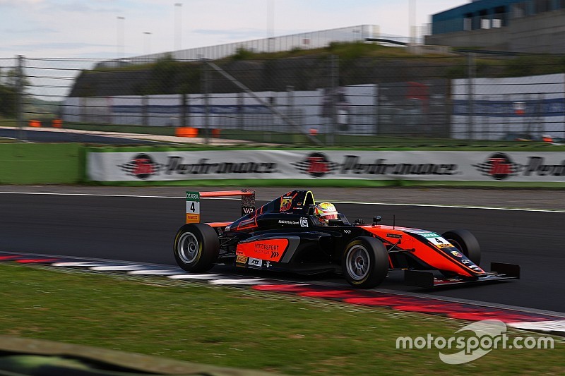 Italian F4, Vallelunga: Petecof e Krutten sono i poleman delle 3 gare del weekend