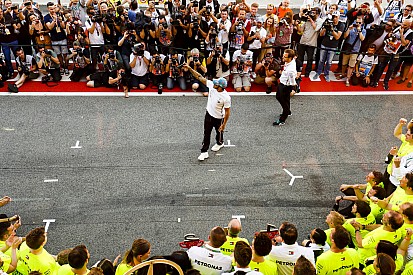Mercedes'in baskınlığı sonrası F1'in reytingleri düşüyor