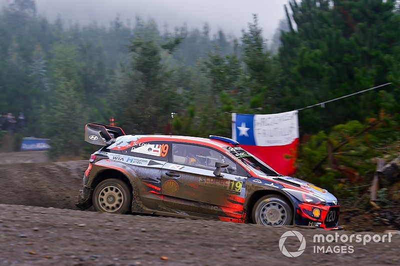 Loeb na podium, dramat Latvali