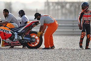 Сезон MotoGP стартовал. Зарко упал на первом же быстром круге (и не он один)