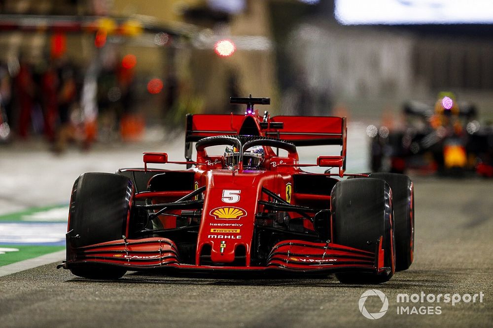 Vettel „színjátéknak” tartja a fiatal versenyzők tesztjét
