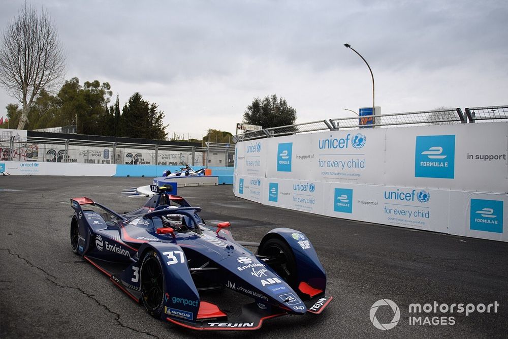 Rome E-Prix: Cassidy tops damp practice ahead of Gunther