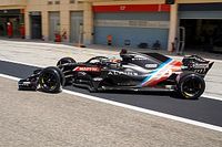 Test Pirelli: Ocon con l'Alpine fa 100 giri con le gomme da 18