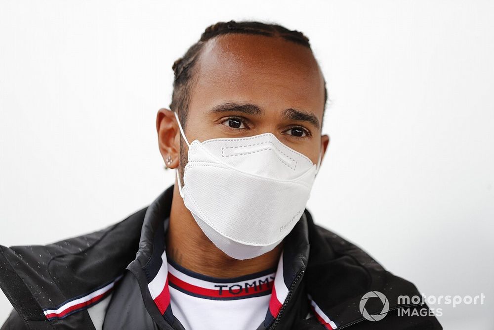 Hamilton esalta Vettel e snobba Verstappen