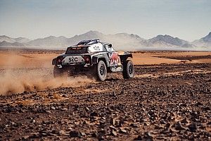 Stephane Peterhansel Pertajam Rekor Juara Dakar