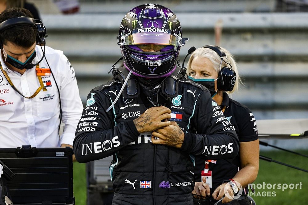 Isolement, voyage, test : Hamilton encore loin d'Abu Dhabi
