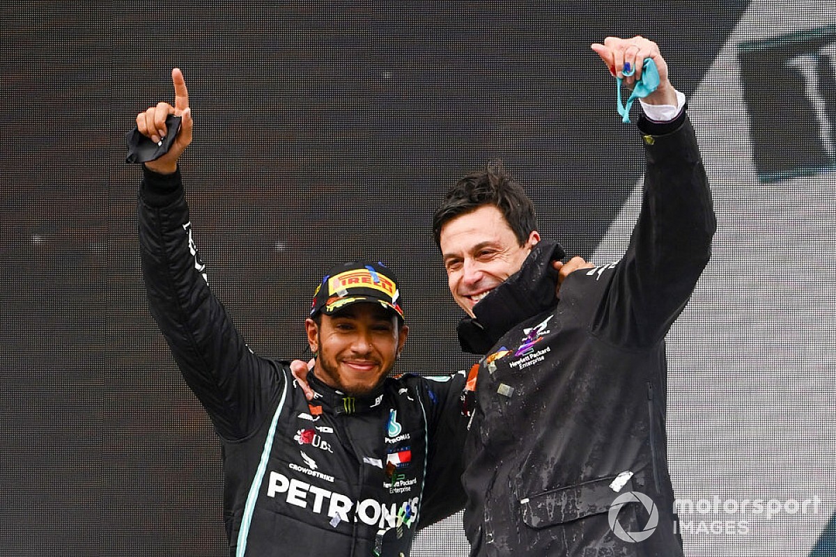 Wolff: Hamilton Setara Atlet Terhebat Sepanjang Masa