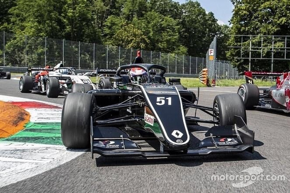 Tóth László pontokat gyűjtene a Formula Renault Eurocup imolai eseményén is