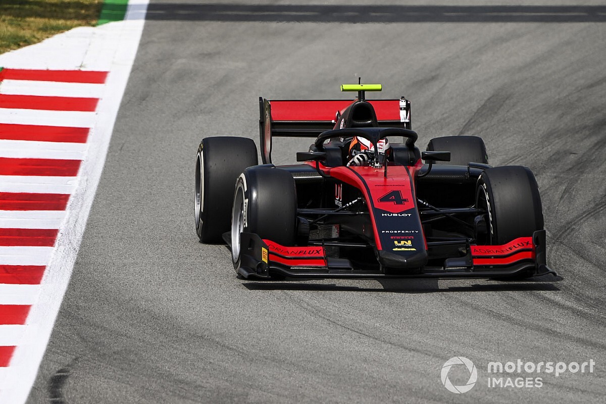 Barcelona F2: Pole pozisyonu Ilott'un