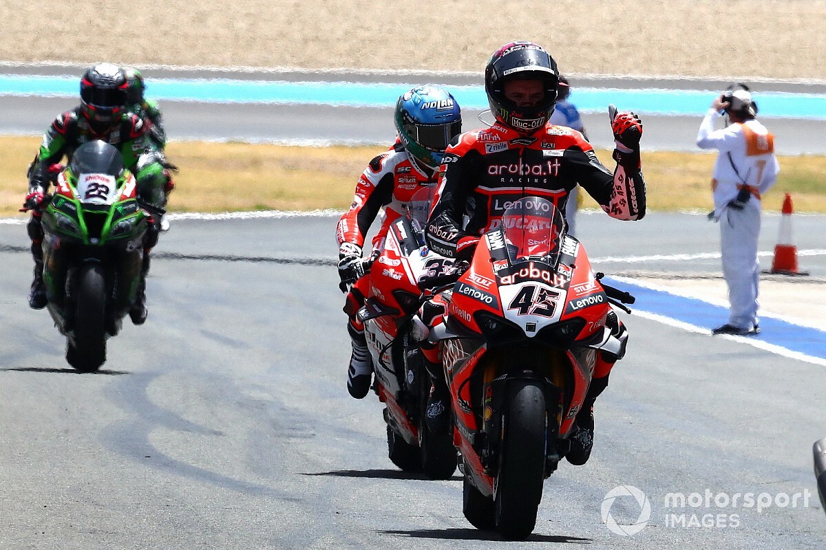 Jerez WSBK: Redding leads Ducati 1-2, Rea struggles