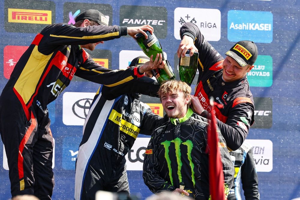 Podium WRC2: Winner Oliver Solberg, Elliott Edmondson, Toksport WRT Skoda Fabia Evo Rally2 