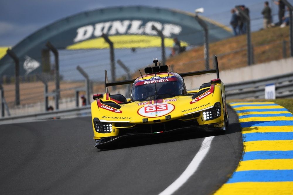 #83 AF Corse Ferrari 499P: Robert Kubica, Yifei Ye, Philip Hanson