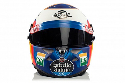 Photos - Le casque de Carlos Sainz pour la saison 2019