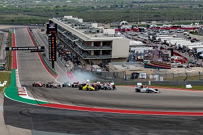 Podium Van Kalmthout in Austin, dubbelslag Askew
