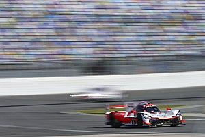 Juan Pablo Montoya lidera la primera hora en Daytona
