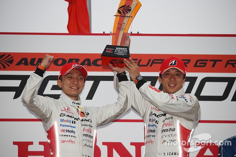 ホンダ同士討ちで得た勝利……ARTA NSX-GTの伊沢拓也「正直素直に喜べない」