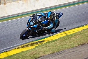Piloto da SuperBike Brasil morre após forte acidente em Interlagos