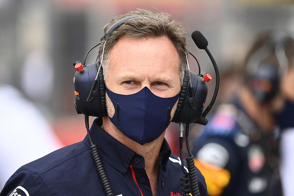 Red Bull Akan Tinjau Ulang Insiden Verstappen-Hamilton