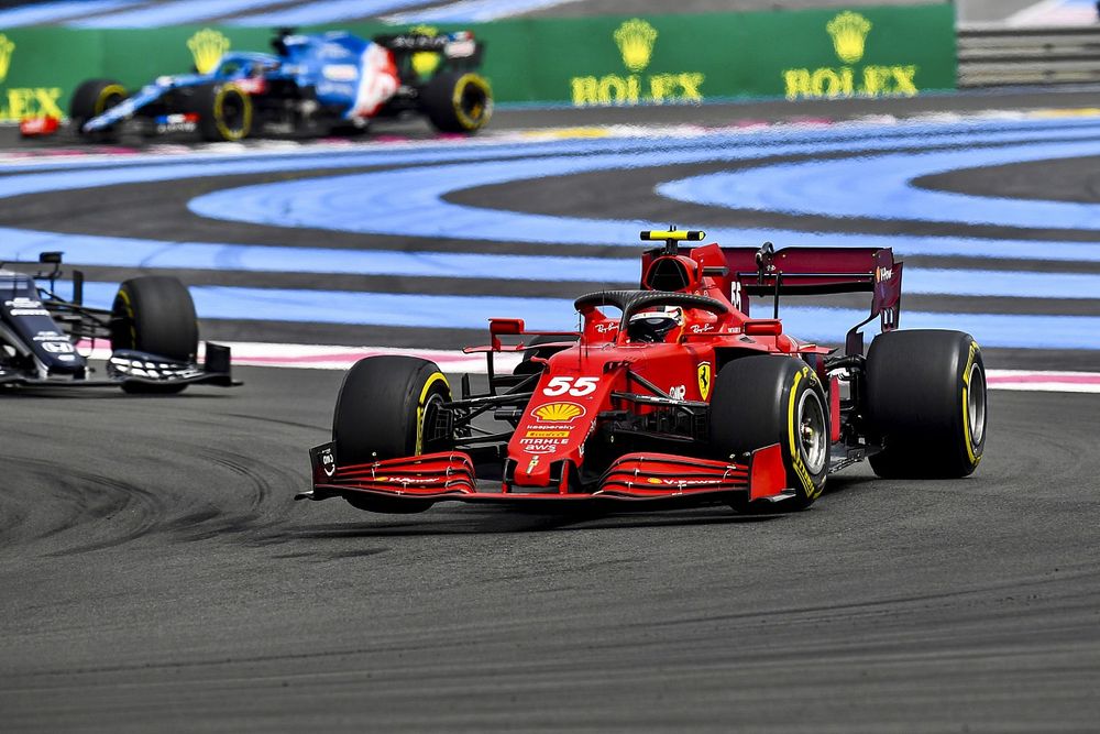 Carlos Sainz Jr., Ferrari SF21