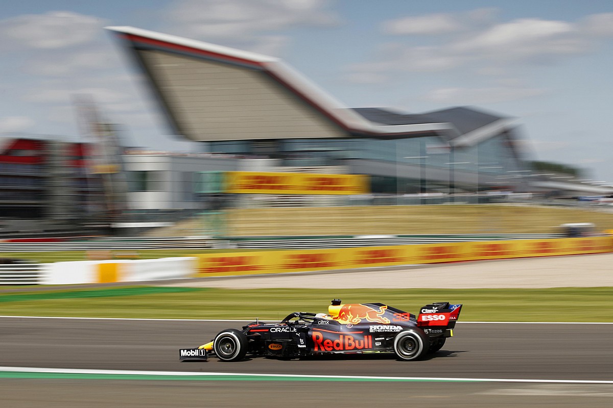 Verstappen asusta y Norris sorprende en la FP1 de Silverstone