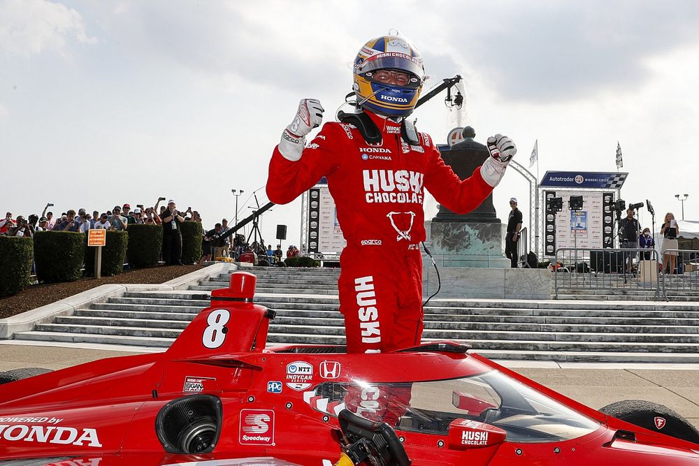 Race winner Marcus Ericsson, Chip Ganassi Racing Honda