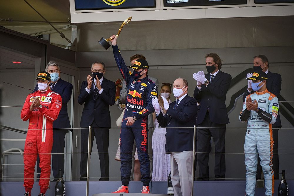 Brawn ziet Verstappen in topvorm: "Hij heerste in Monaco"