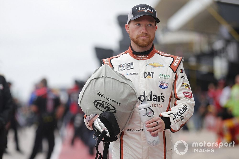 Reddick charges back into playoff contention