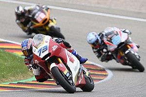 〈アジアから“世界”へ〉小椋藍とIDEMITSU Honda Team Asiaの挑戦:まさかの“ラストラップ転倒”で終了。表彰台争いに絡むには「初日からトップのそばに居ないと」
