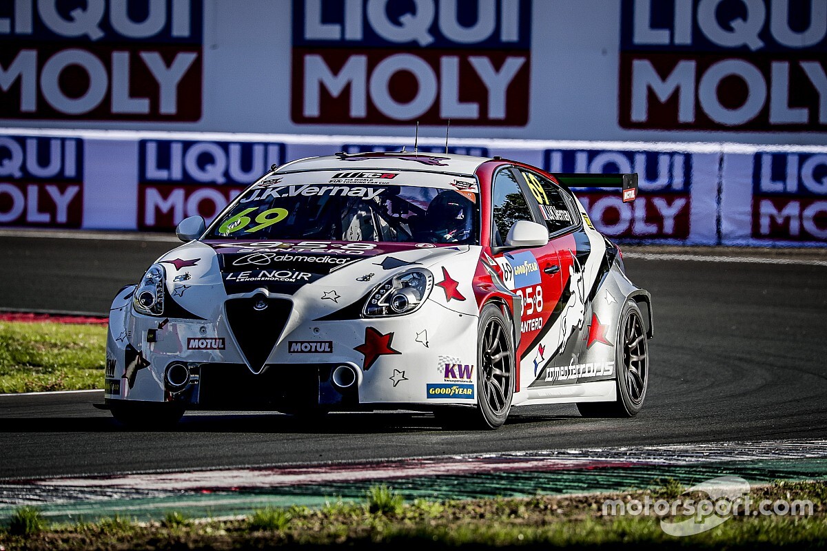 Alfa Romeo subito a punti al ritorno nel WTCR