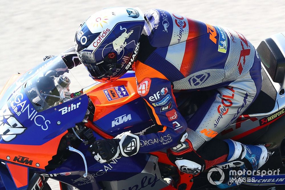 MotoGPスティリア決勝:中上貴晶、“悔しすぎる”7位……初表彰台は幻に。優勝はオリベイラ