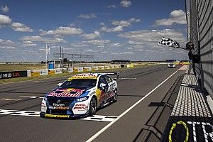 The Bend Supercars: Van Gisbergen dominates Race 2