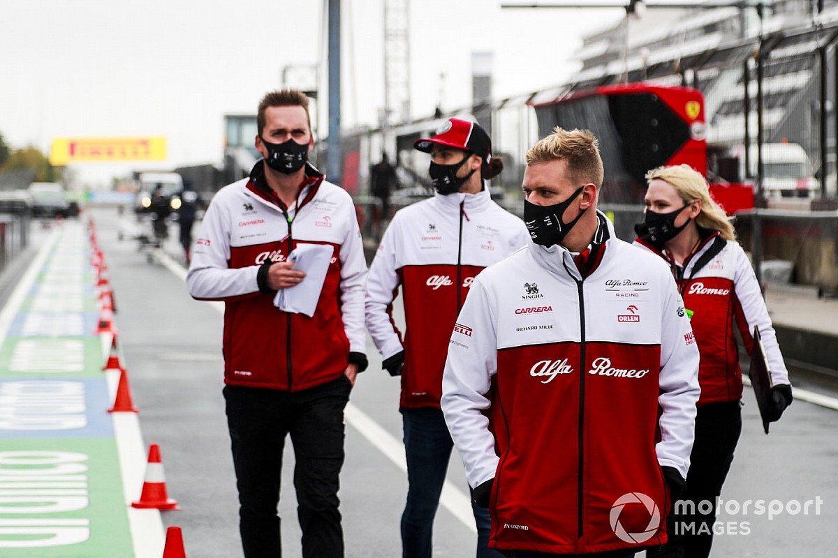 Alfa: Giovinazzi megtartása Schumacherrel szemben „nem volt könnyű” döntés
